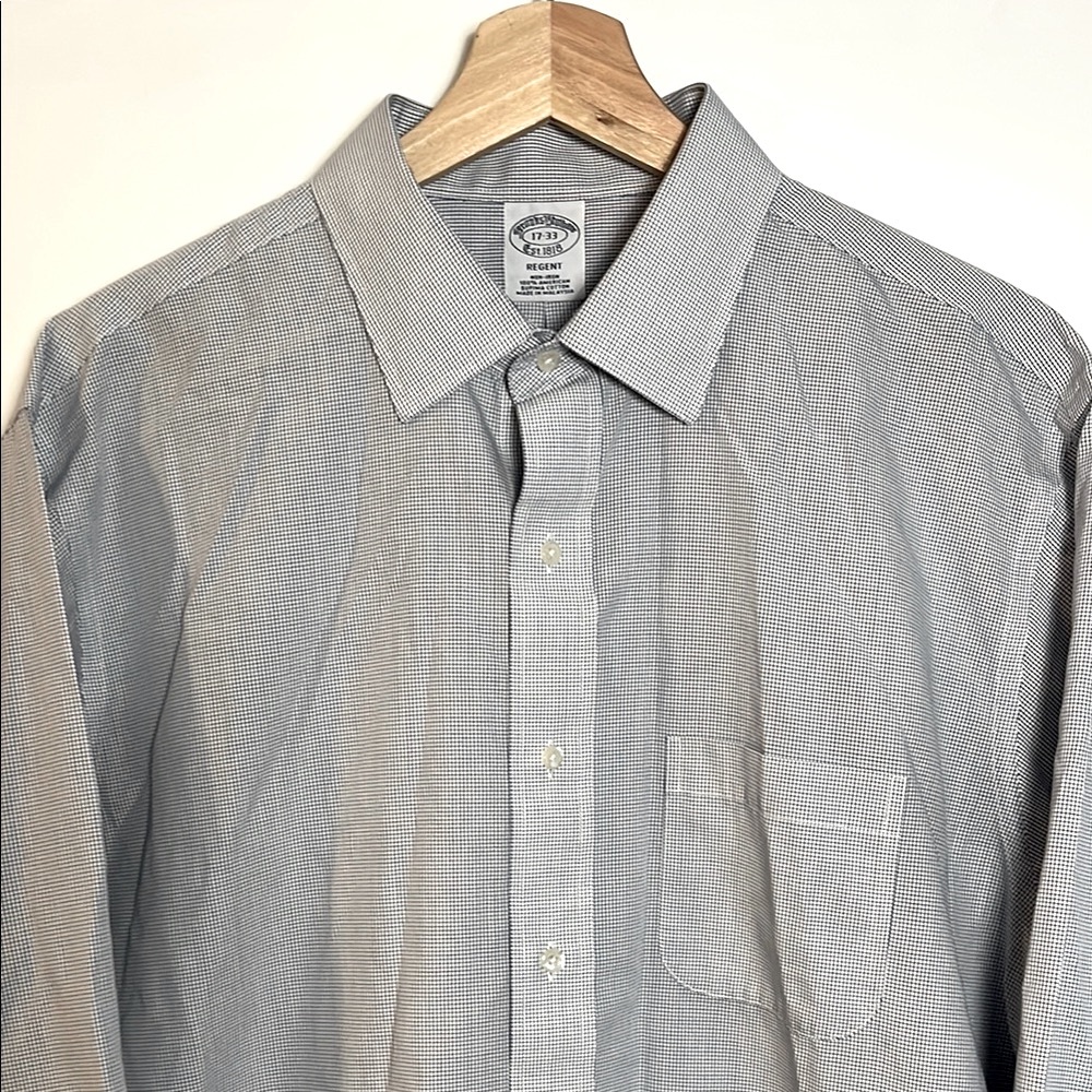 Brooks Brothers Men's Non-Iron Oxford Collar Dress Shirt